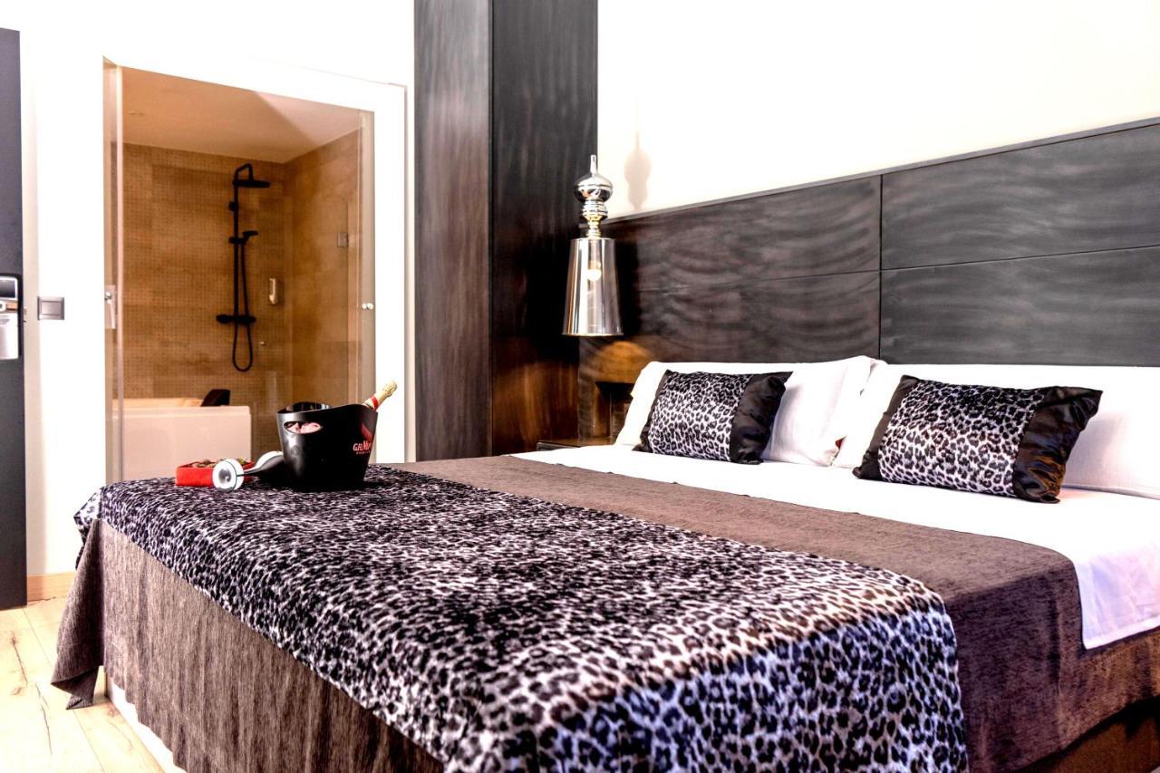 Daos Suites & Terrace Marbella Luaran gambar
