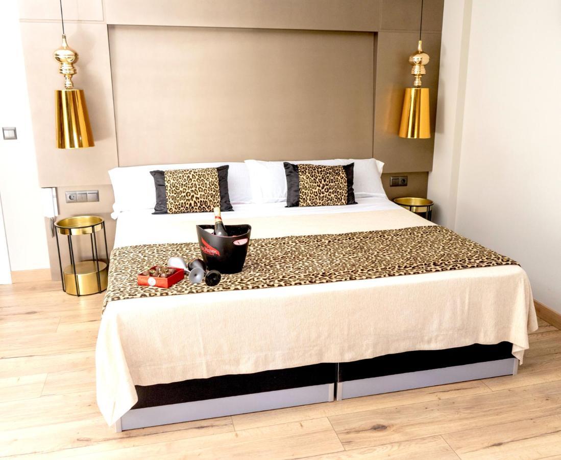 Daos Suites & Terrace Marbella Luaran gambar