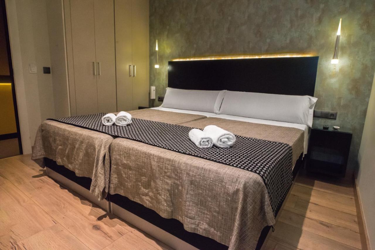 Daos Suites & Terrace Marbella Luaran gambar