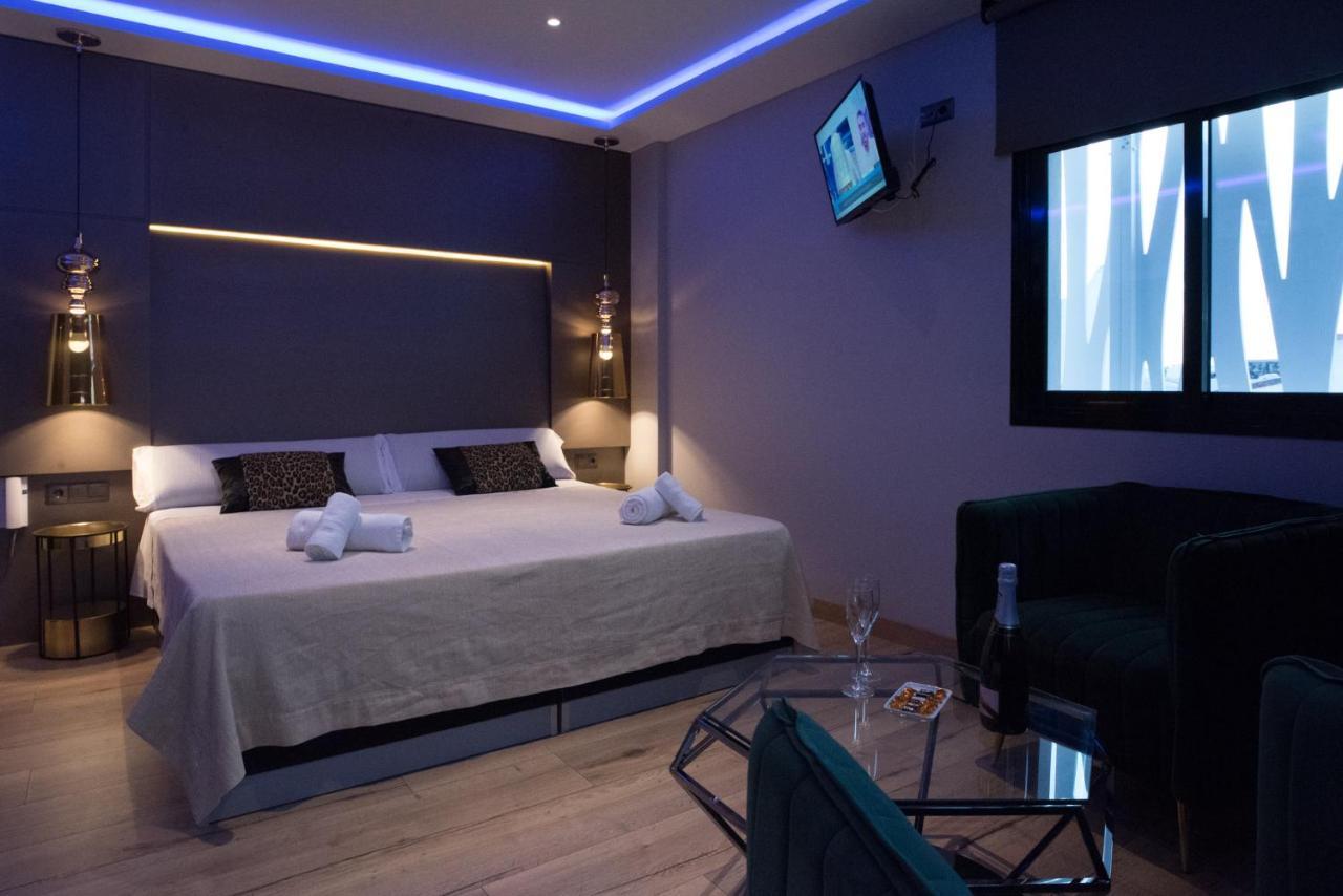 Daos Suites & Terrace Marbella Luaran gambar