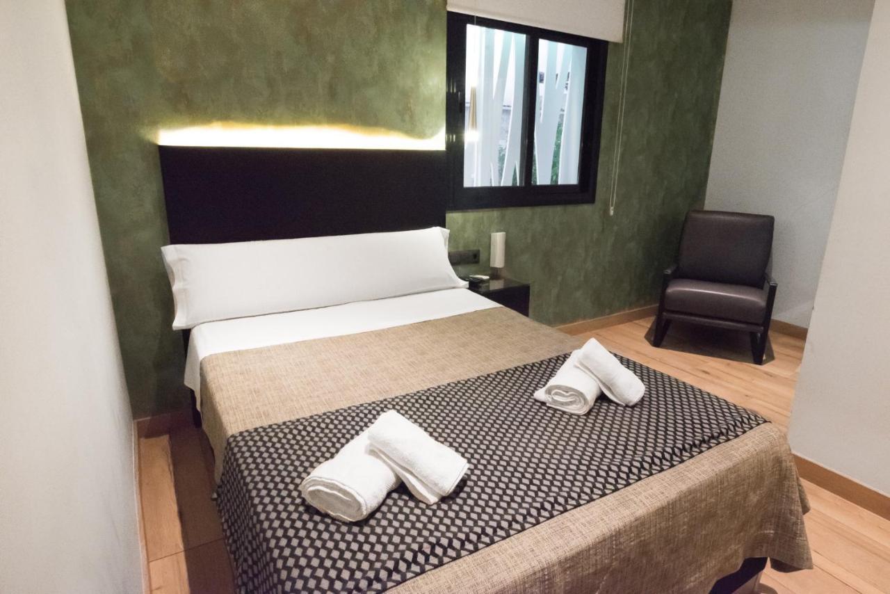 Daos Suites & Terrace Marbella Luaran gambar