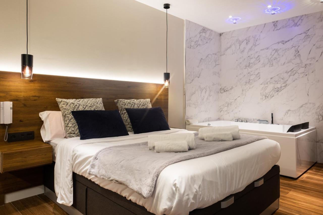 Daos Suites & Terrace Marbella Luaran gambar