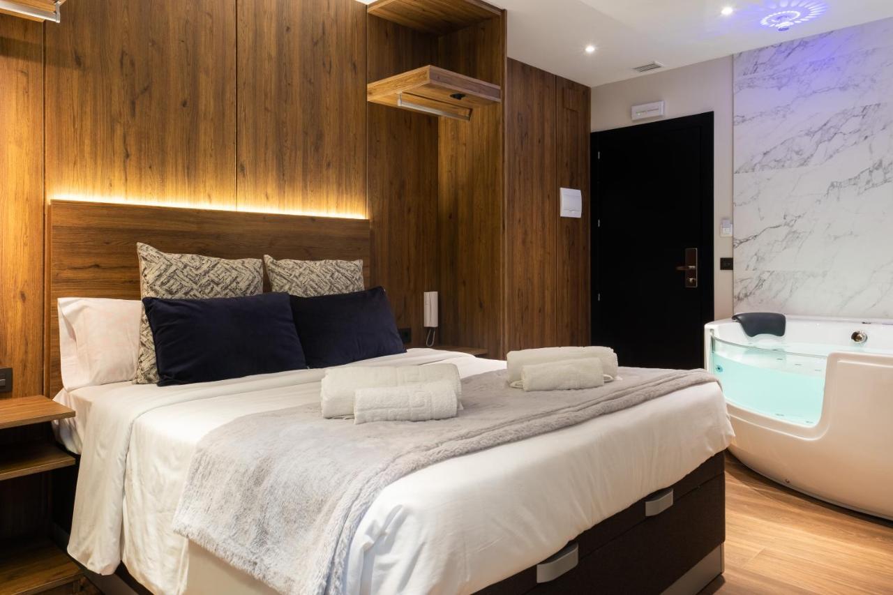 Daos Suites & Terrace Marbella Luaran gambar