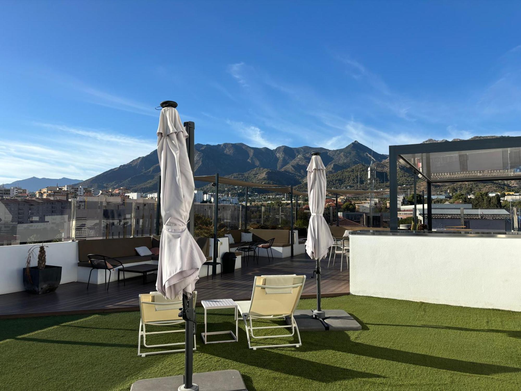Daos Suites & Terrace Marbella Luaran gambar