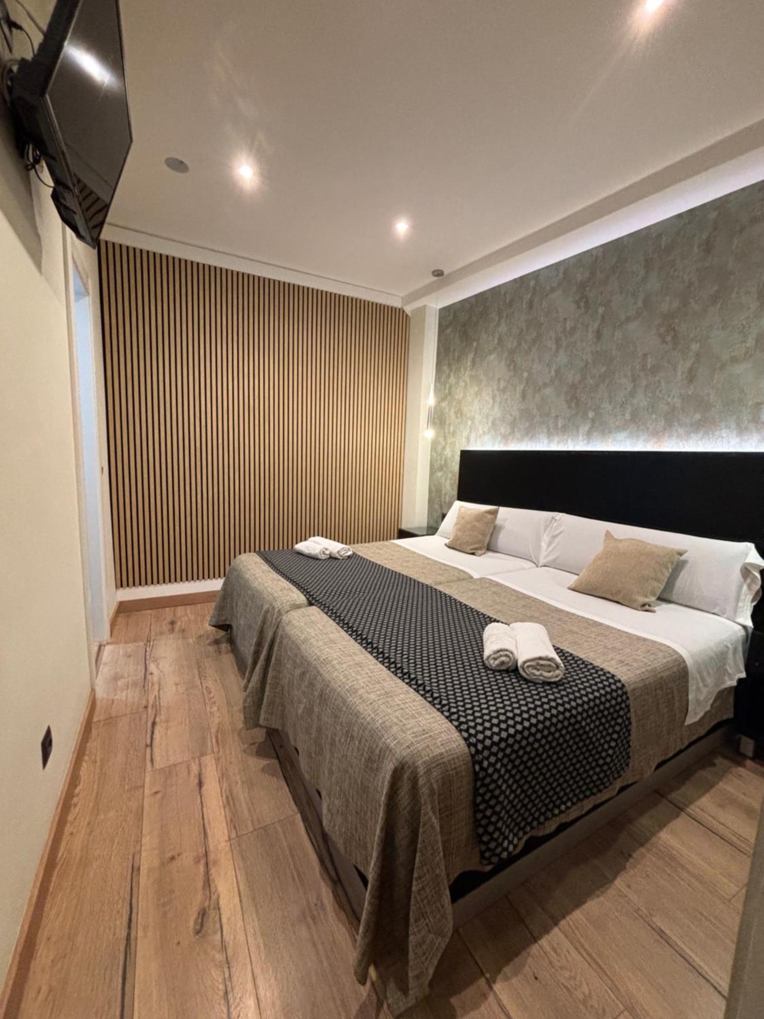 Daos Suites & Terrace Marbella Luaran gambar