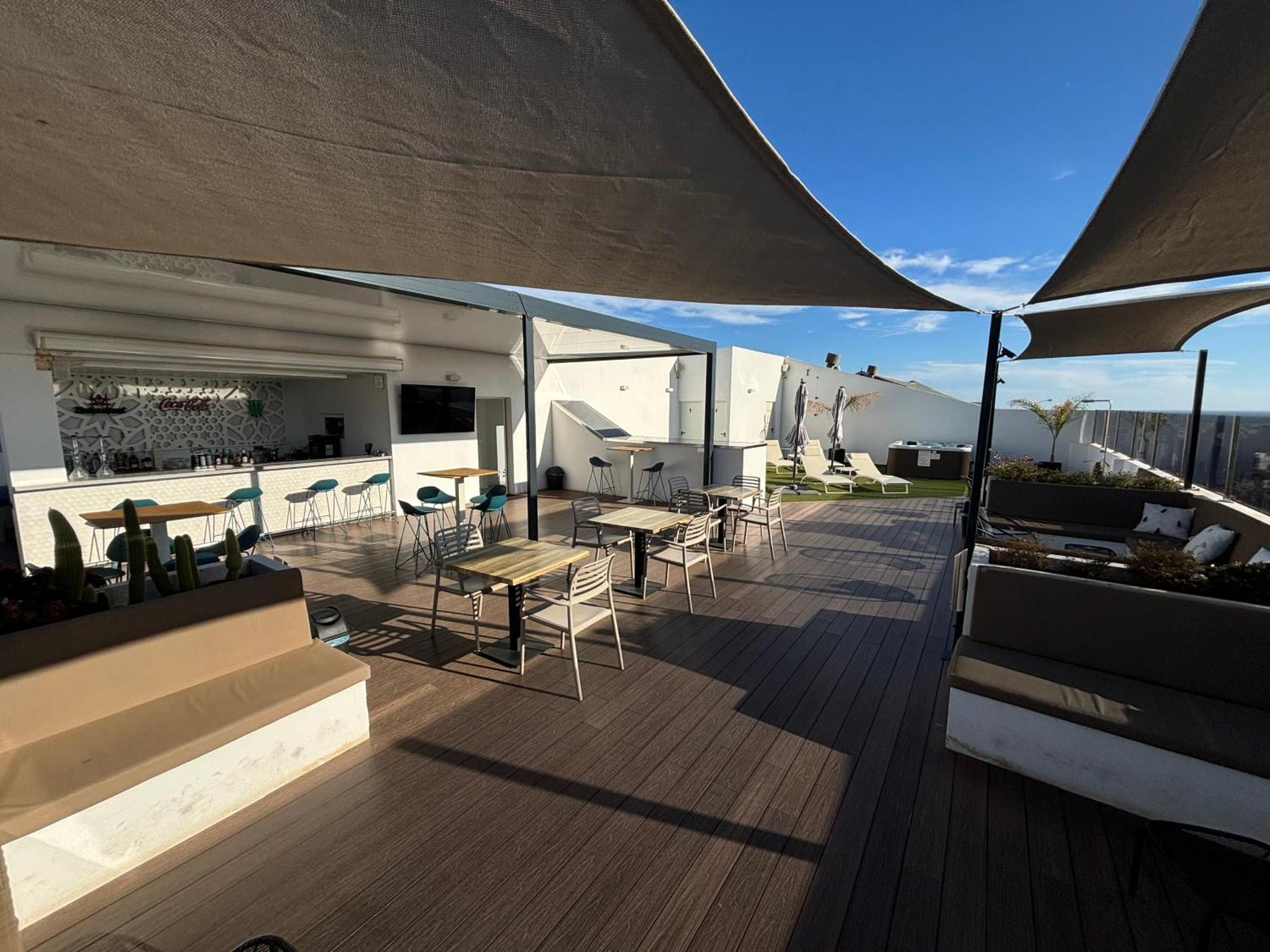 Daos Suites & Terrace Marbella Luaran gambar
