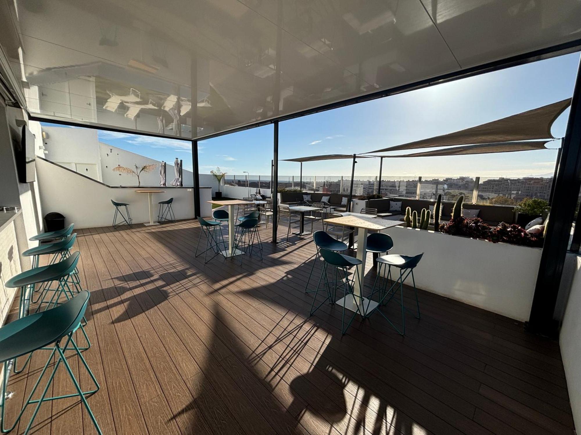 Daos Suites & Terrace Marbella Luaran gambar