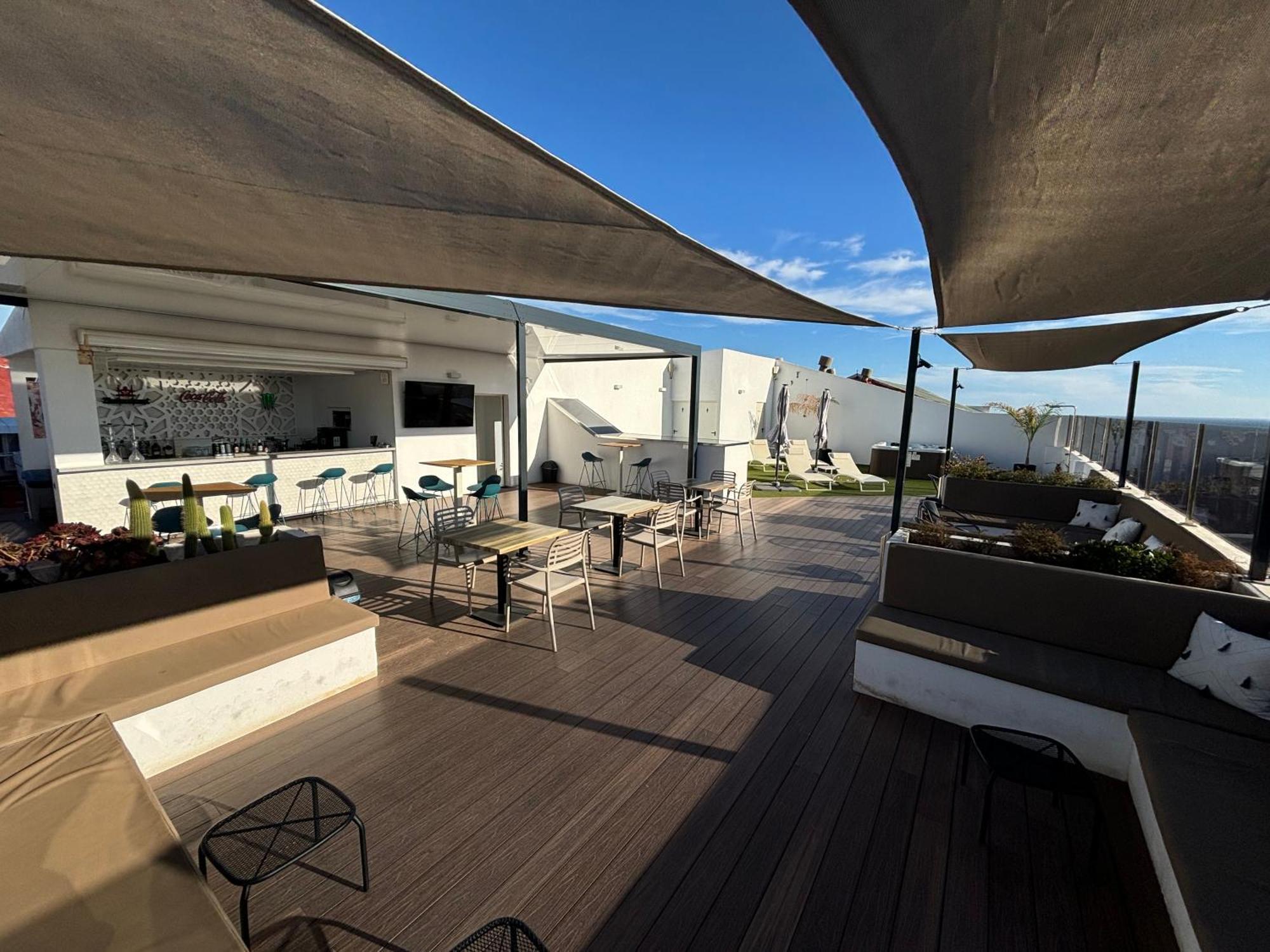 Daos Suites & Terrace Marbella Luaran gambar